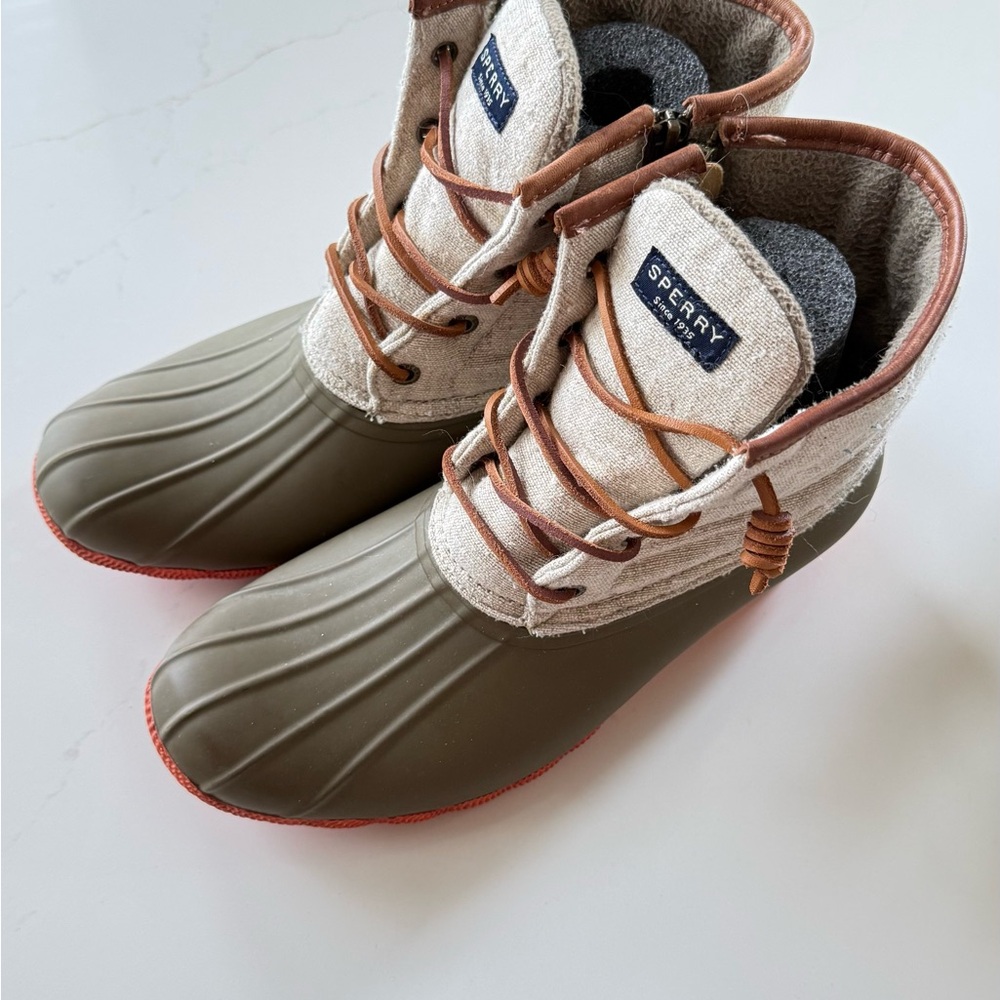 Sperry Olive and Tan Duck Boots.  RARE COLOR!